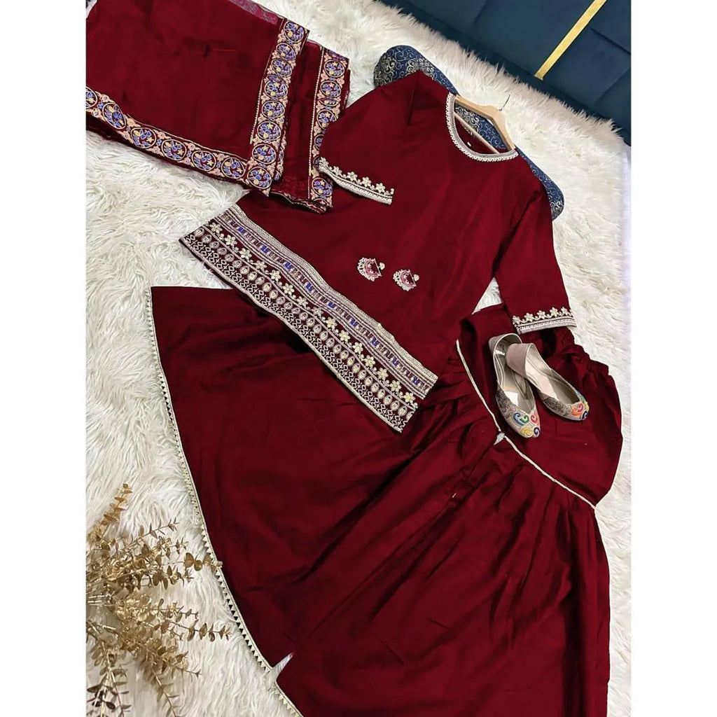 Maroon Embroidered 3Pcs Shamose Silk Set