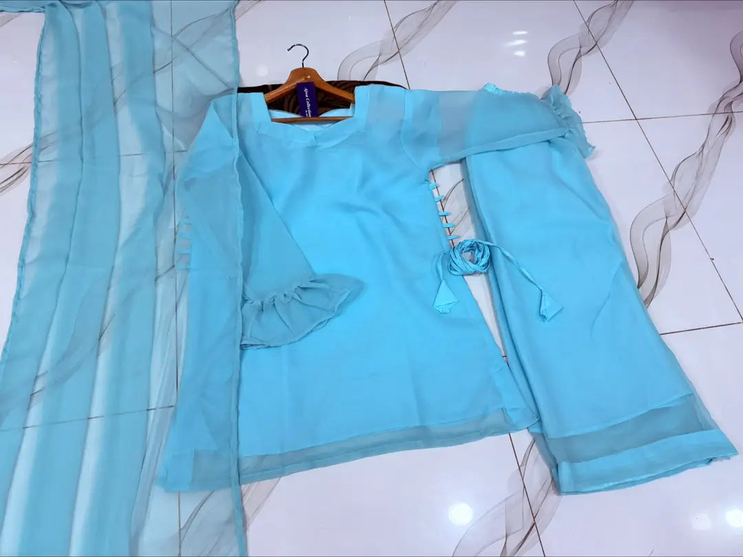 Women's Chiffon Short Shirt Palazzo 3 Piece Suit – Body Fitting Short Shirt with Back Luppi Dori Work, Chiffon Palazzo & Plain Dupatta | Pakistani Stitched Dress