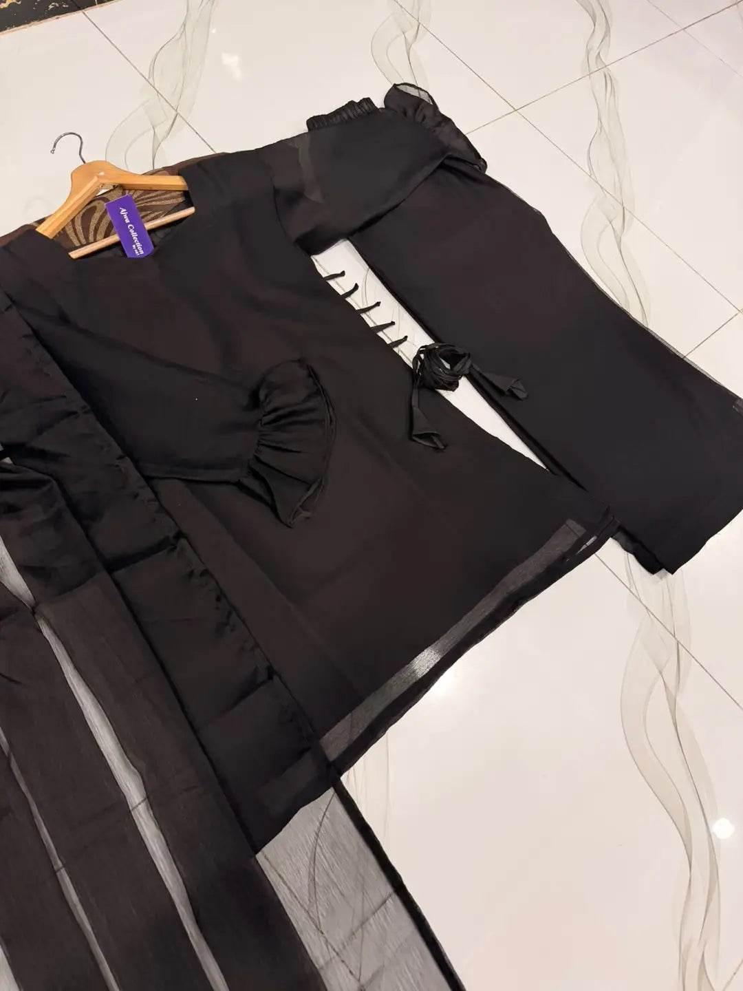 Women's Chiffon Short Shirt Palazzo 3 Piece Suit – Body Fitting Short Shirt with Back Luppi Dori Work, Chiffon Palazzo & Plain Dupatta | Pakistani Stitched Dress